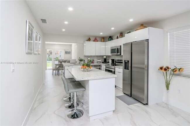 Foto del edificio - 1030 SW 10th Ave