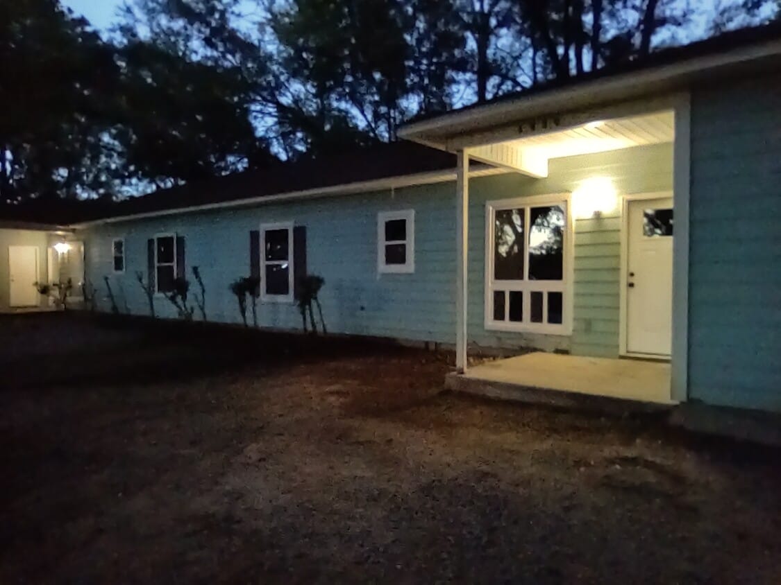 Foto principal - 601 S Cedar St