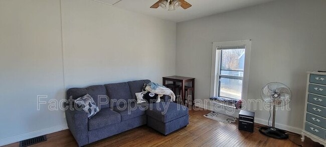 Photo - 103 Lincoln St Apartment