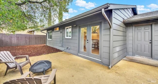 Building Photo - 6610 Oak Leaf Ct
