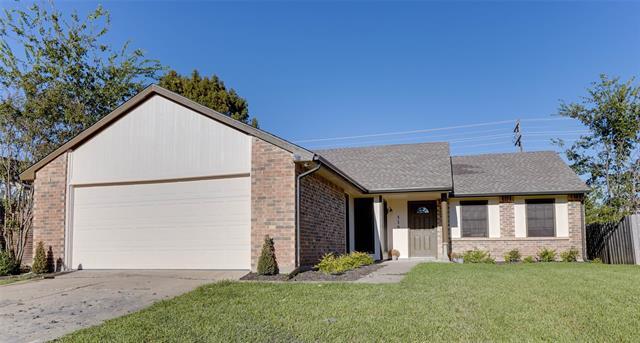 Primary Photo - 516 Pinyon Pl