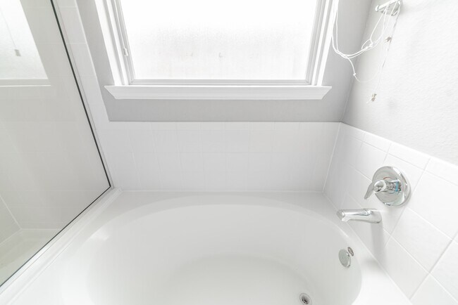 Building Photo - 15718 Egret Field Ln