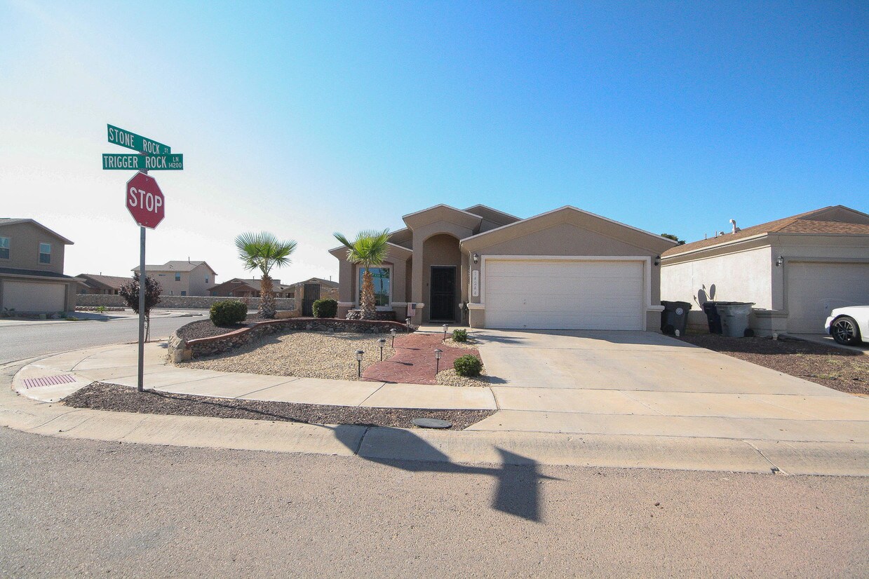 Foto principal - 14244 Trigger Rock Ln