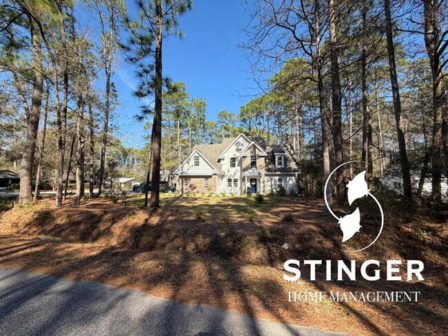 Foto del edificio - 30 Wade Hampton Dr