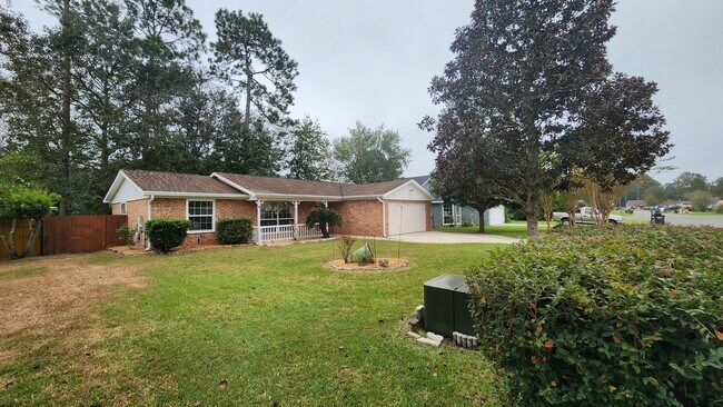 Building Photo - 2102 Windsor St