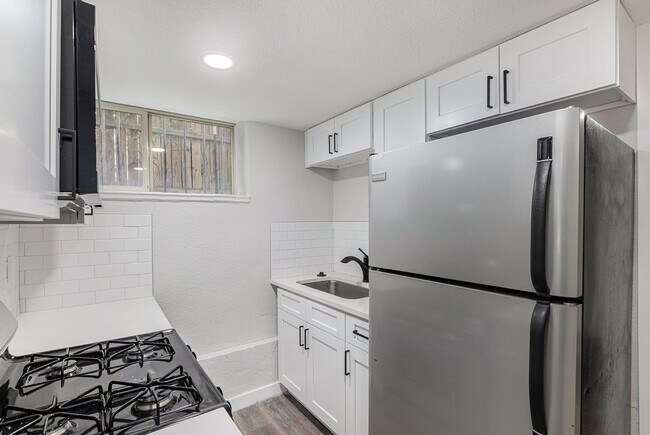 Foto del edificio - 1464 N Elizabeth St