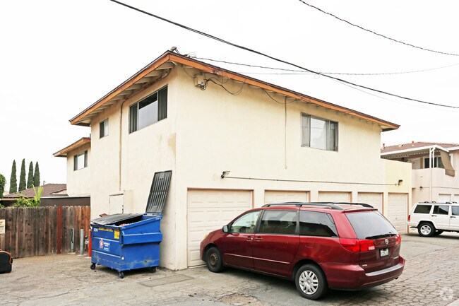 Building Photo - 13262 Fletcher St