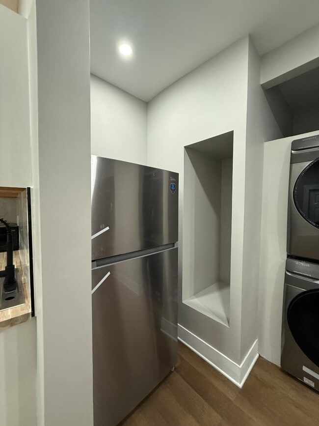 Foto del edificio - 442 Hudson Ave