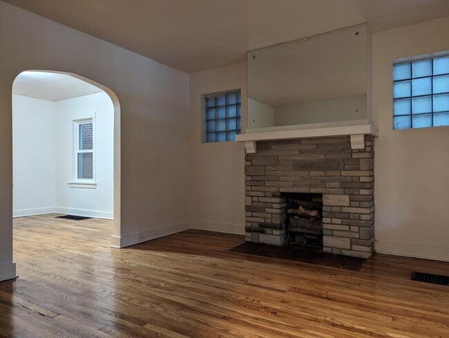 Photo - 6534 Deary St House