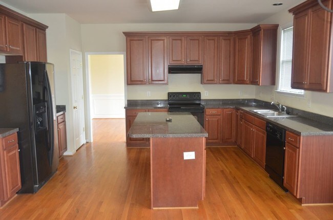 Building Photo - 5408 Woolshire Dr
