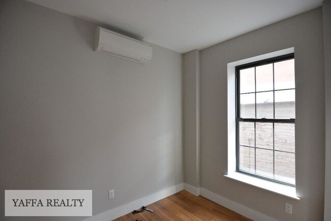 Building Photo - 2144 Cortelyou Rd