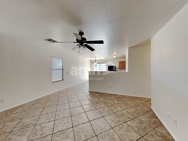 Foto del edificio - 15104 N 156th Ln