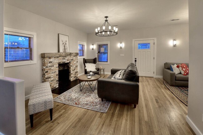 Building Photo - PRE-LEASE for August 2024 Super Nice, 4 Be...