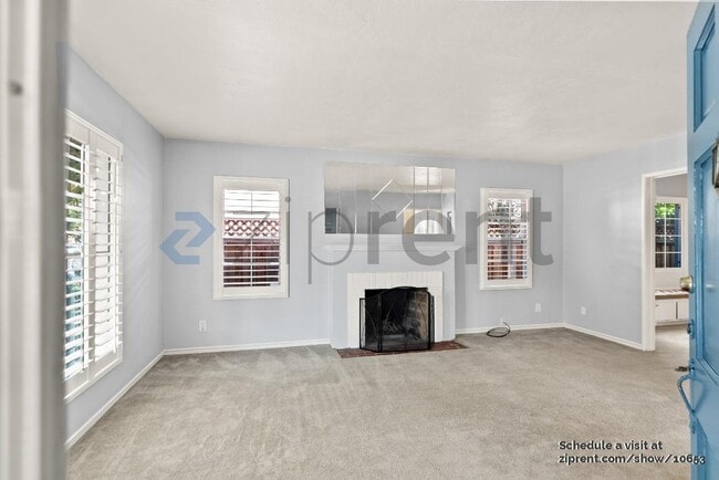 Building Photo - 277 W Juana Ave
