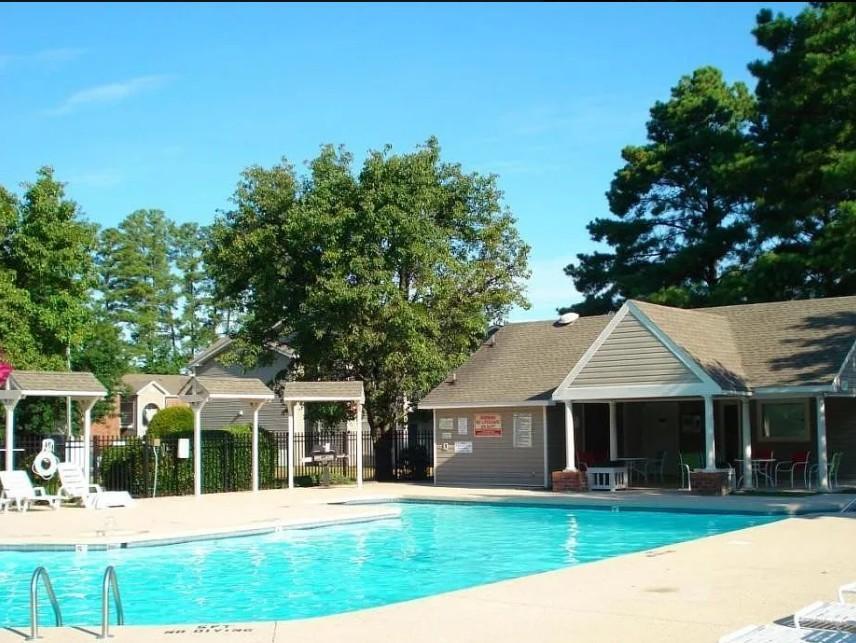 Foto del edificio - 663 Bartons Landing Pl