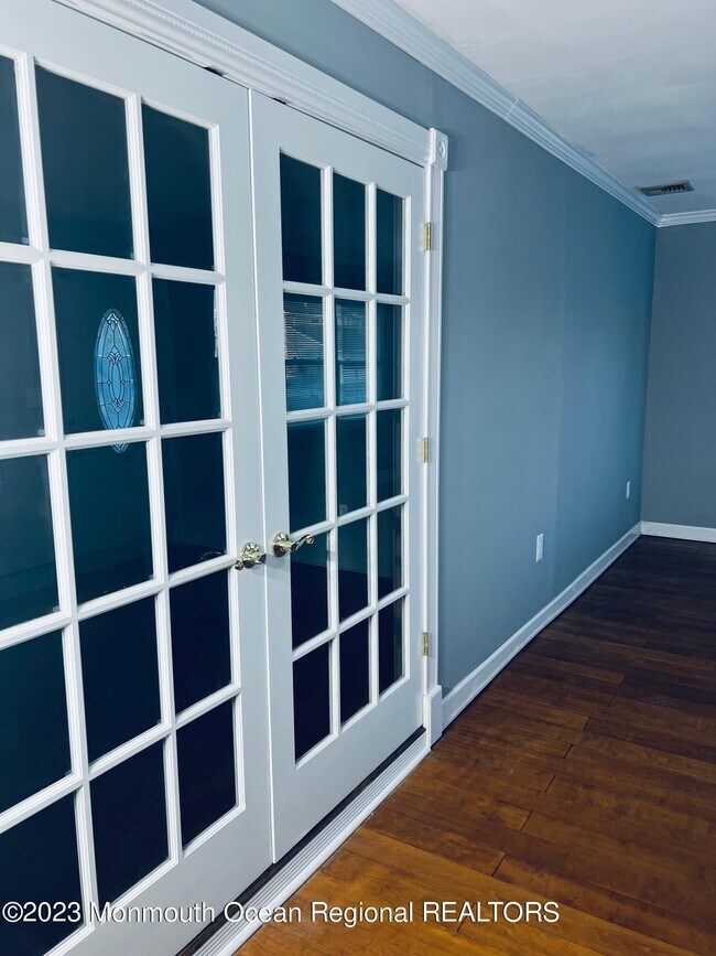 18 Tudor Ave, Pine Beach, NJ 08741 House Rental in Pine Beach, NJ