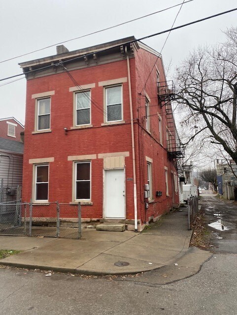 Primary Photo - 1217 Banklick St