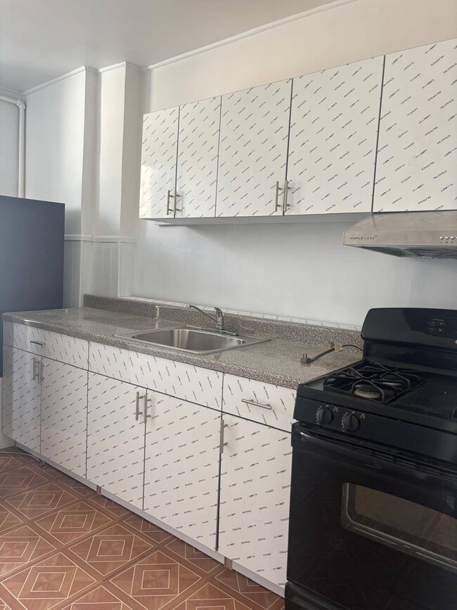 Foto del edificio - 88-13 Jamaica Ave