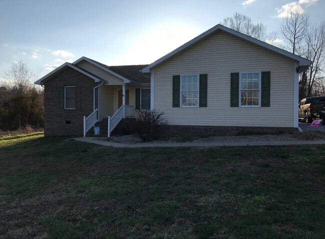 Building Photo - 1599 Tucker Schoolhouse Rd