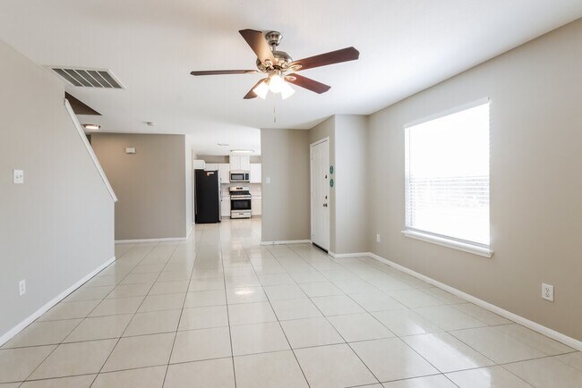 Foto del edificio - 7931 Evergreen Terrace Ln