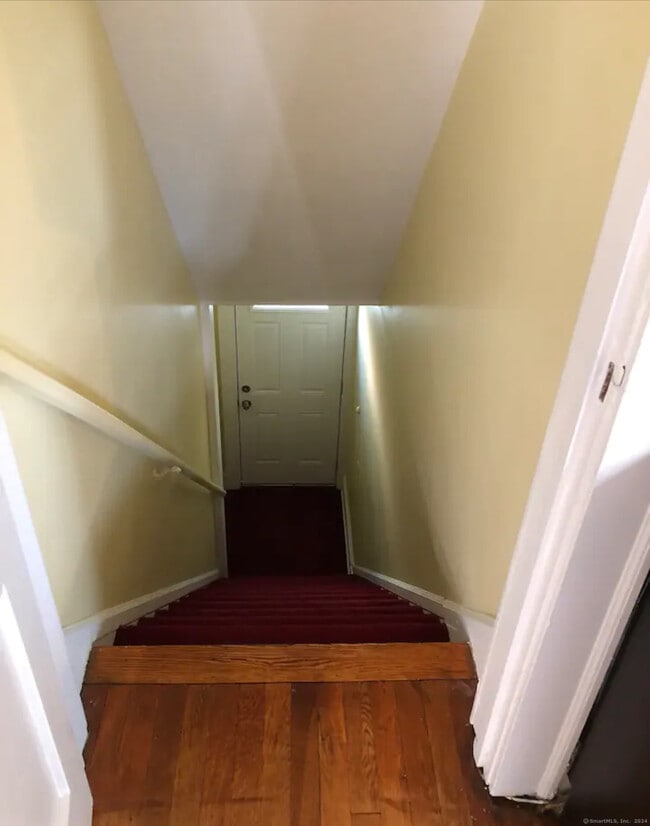 Foto del edificio - 75 Birdsey Ave