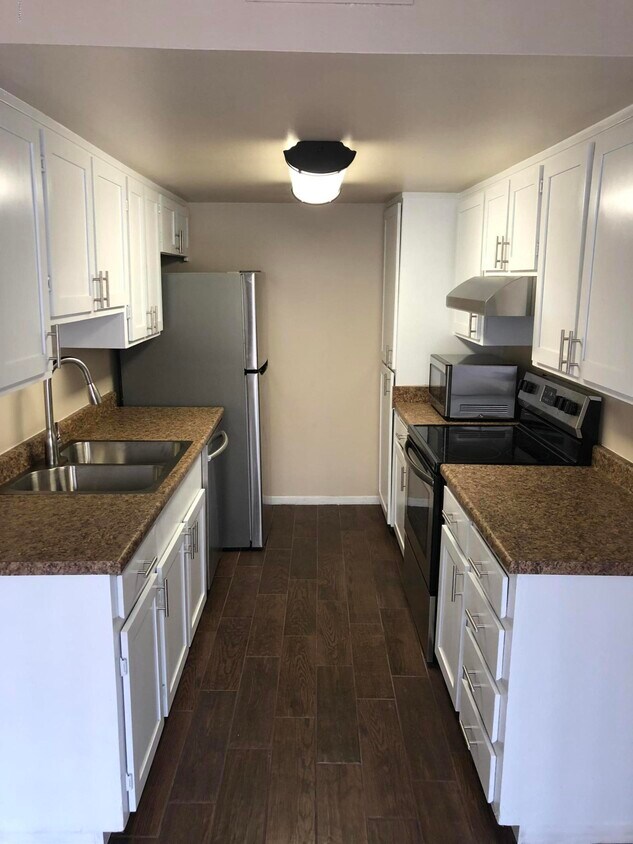 Foto principal - 8414 E Roosevelt St