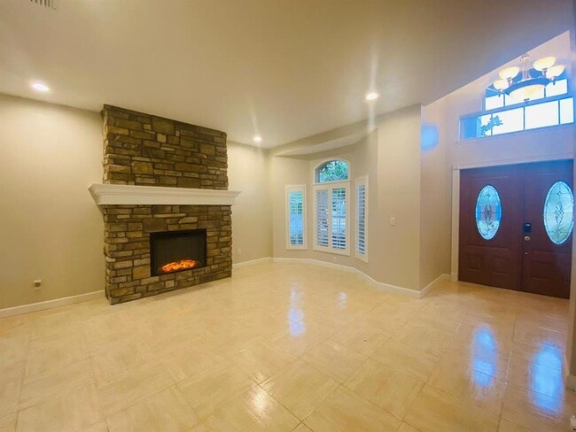 Building Photo - 3838 Regents Way