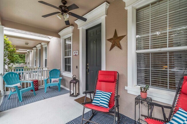 Foto del edificio - MOVE IN SPECIAL- 3/2.5 Townhome W/ 2 Car Garage For Rent in the Highly Desirable Avalon Park Comm...