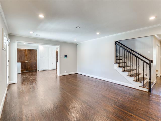 Building Photo - 4432 Willow Ln