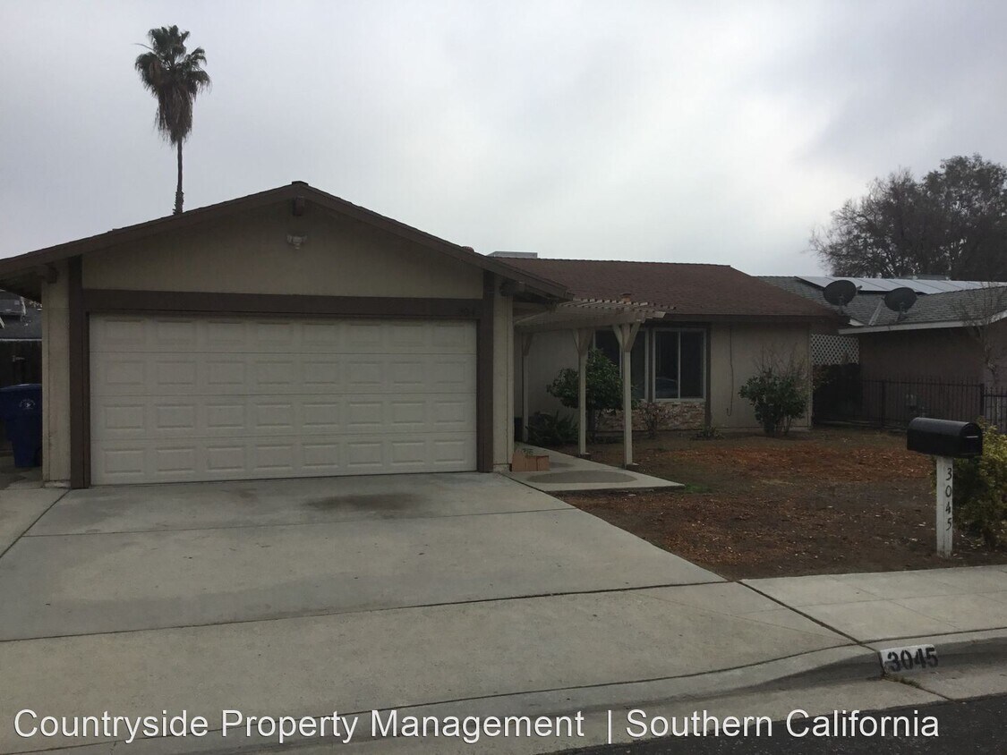 3 br, 2 bath House 3045 Adler Avenue House for Rent in Clovis, CA