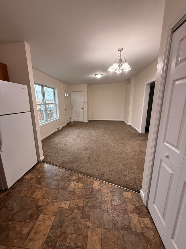 Living room - 4178 S Center St