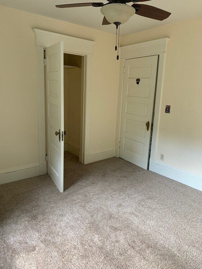 Foto del edificio - 297 Dewey St