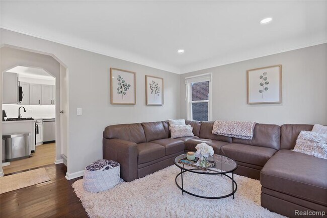 Foto del edificio - 3220 N Blair Ave