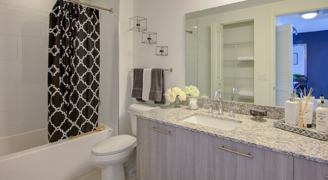 Foto del edificio - 5955 NW 105th Ct