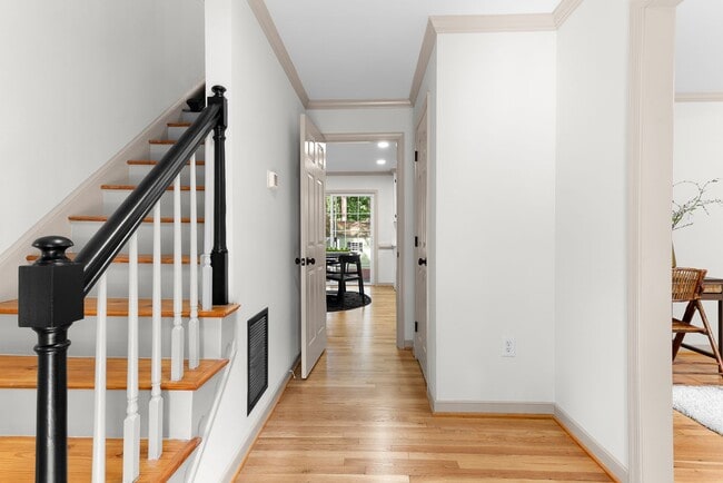 Building Photo - $3,000 / 4 br / 3 ba / 2,012 sqft