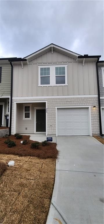 Foto del edificio - 303 Hynes Dr