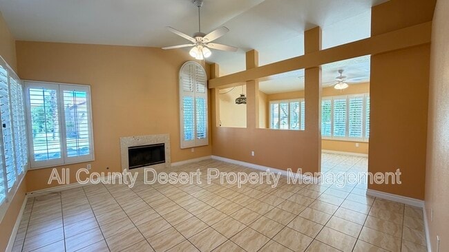 Foto del edificio - 40732 Flying Sea Rd