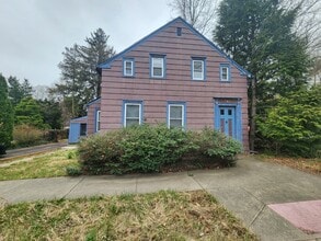 300 W Elm St
