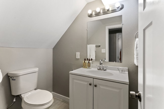 Foto del edificio - 3945 S Elmgrove St