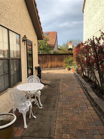 Building Photo - 627 Rancho Cir