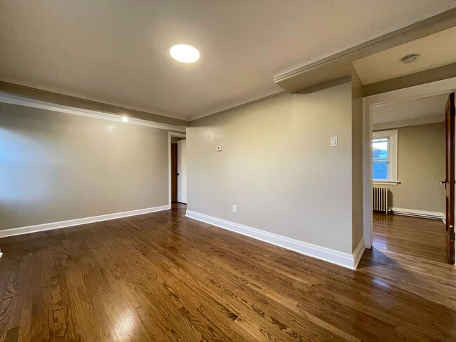 Foto del edificio - 3446 N Ozark Ave