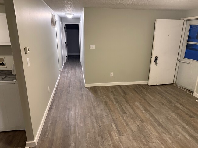 Foto del edificio - 1609 Marvin Dr