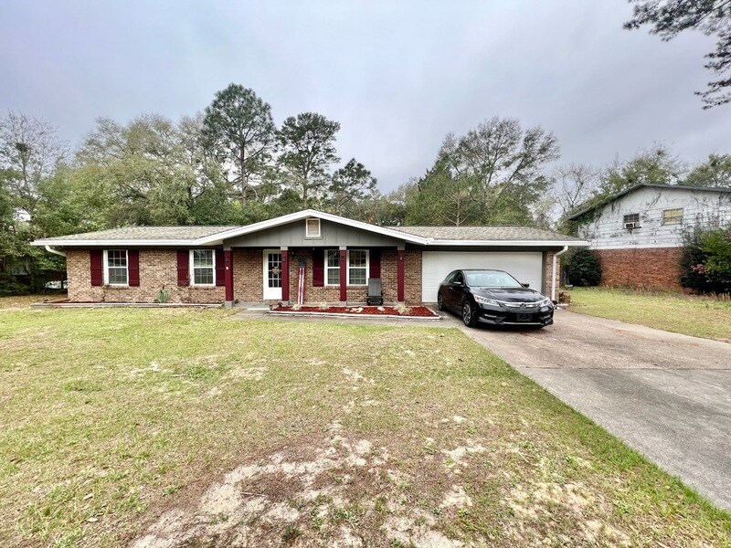 2422 Roberts Dr, Niceville, FL 32578 House for Rent in Niceville, FL