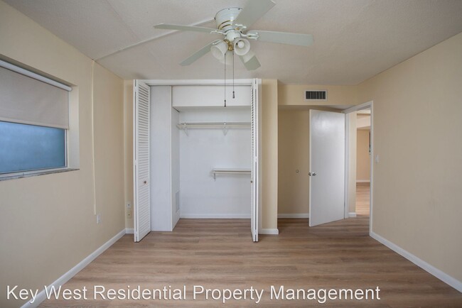 Building Photo - 2 br, 1 bath House - 16 Aquamarine Drive, #4