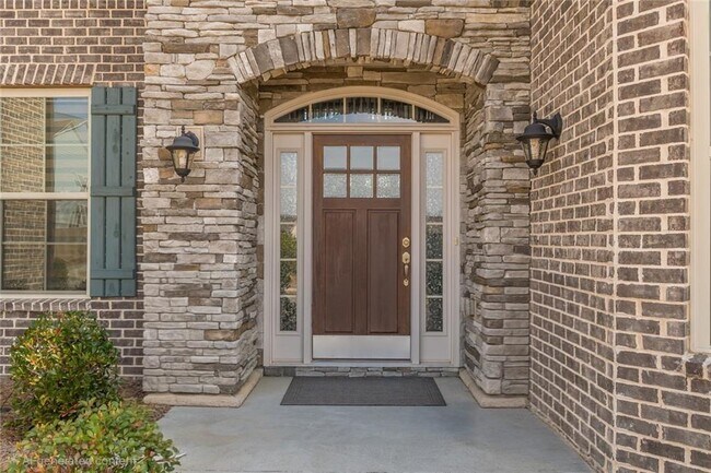 Foto del edificio - 4141 Woodward Walk Ln