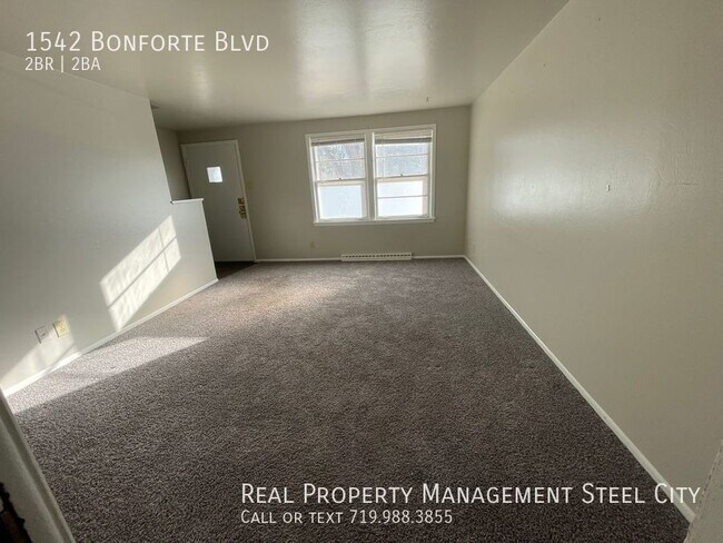 Foto del edificio - 1542 Bonforte Blvd