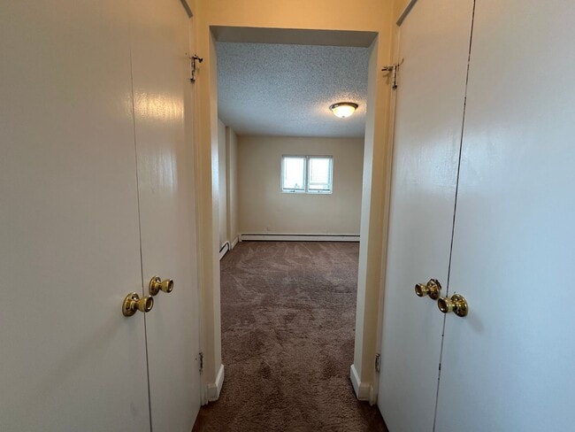 Interior Photo - 1321 Franklin