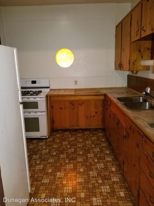 Foto del edificio - 2 br, 1 bath House - 613 N. Lake