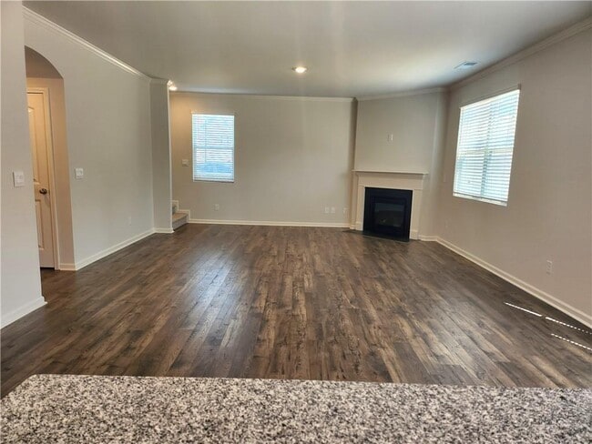 Building Photo - 710 Brookfield Dr