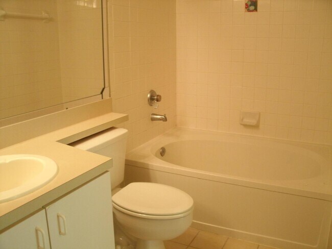 Building Photo - 1780 Palm Cove Blvd